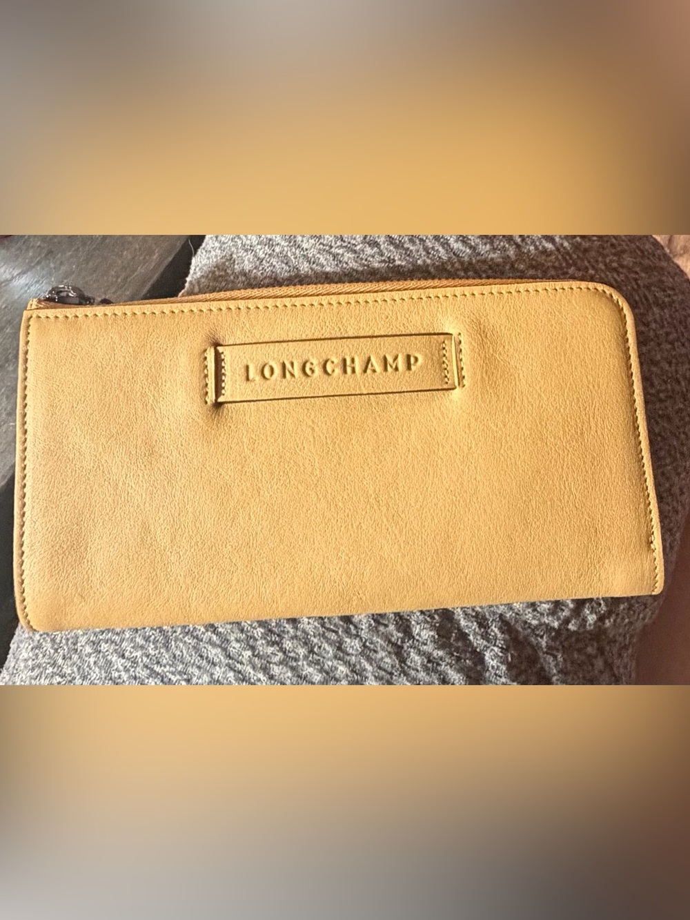 New Longchamp Cumin Color Leather Zip Wallet